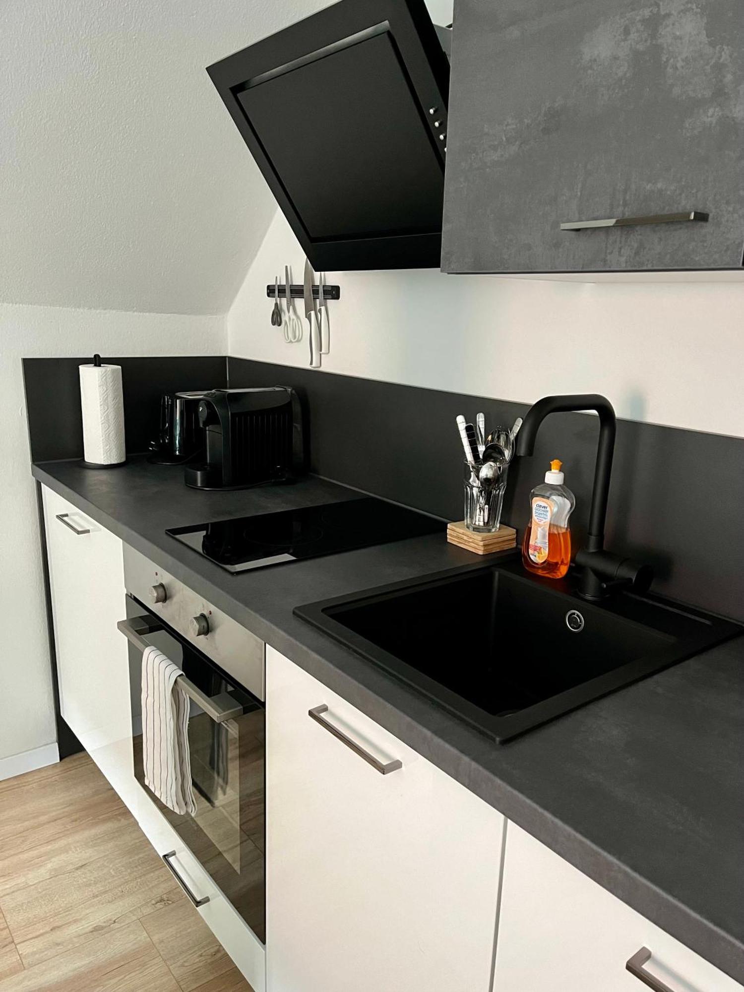 Flores City Center Studio - Easy Self-Check-In Graz Esterno foto