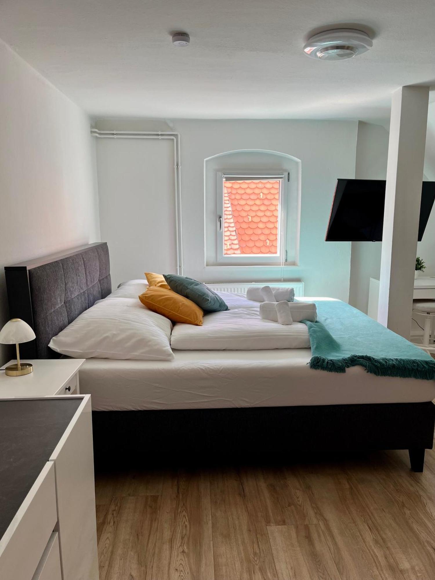 Flores City Center Studio - Easy Self-Check-In Graz Esterno foto